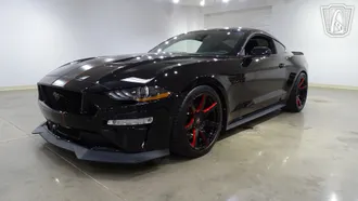 2018 Ford Mustang photo 3