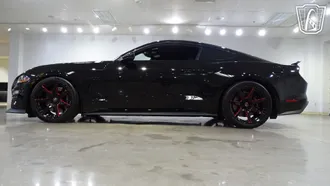 2018 Ford Mustang photo 7