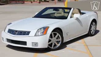 2008 Cadillac XLR photo 2