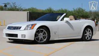 2008 Cadillac XLR photo 4