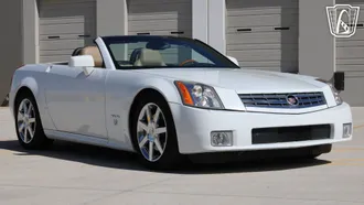 2008 Cadillac XLR photo 6