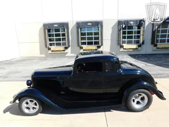 1933 Plymouth Coupe photo 2