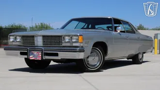 1976 Oldsmobile 98 photo 2