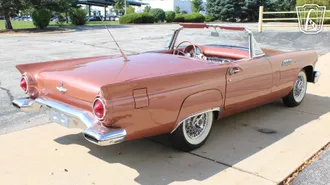 1957 Ford Thunderbird photo 5