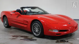 2002 Chevrolet Corvette photo 2