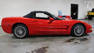 2002 Chevrolet Corvette photo 3