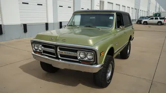 1971 GMC Jimmy photo 2