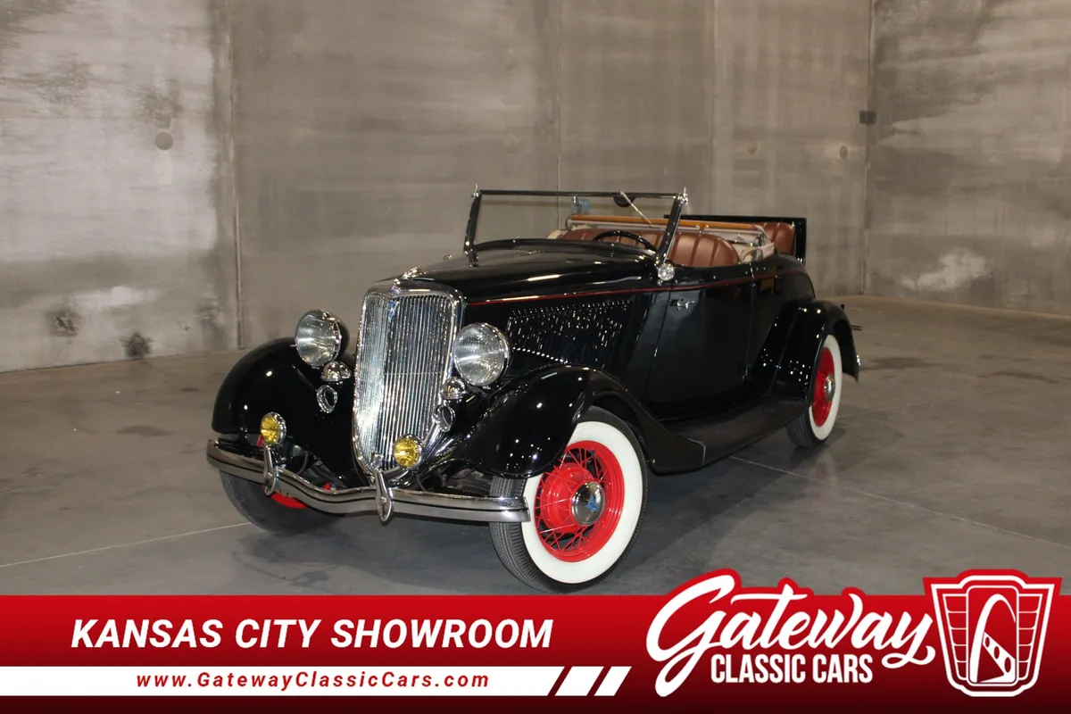 1934 Ford Roadster Model 40 Deluxe