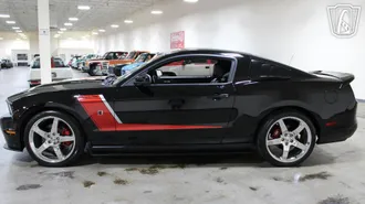 2012 Ford Mustang photo 2