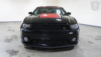 2012 Ford Mustang photo 3
