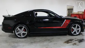 2012 Ford Mustang photo 4