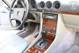 1983 Mercedes-Benz 380SL photo 6