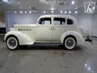 1936 Packard Eight Sedan photo 7