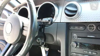 2008 Ford Mustang photo 5