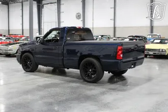 2007 Chevrolet Silverado photo 3