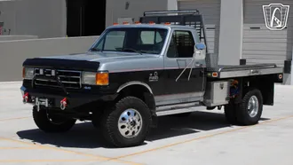 1991 Ford F350 photo 2
