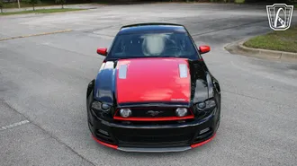 2013 Ford Mustang photo 7