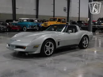 1982 Chevrolet Corvette photo 2