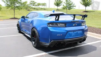 2018 Chevrolet Camaro photo 5