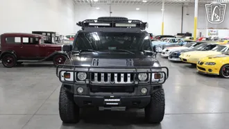 2005 Hummer H2 SUT photo 2