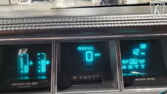 1993 Lincoln Town Car photo 4