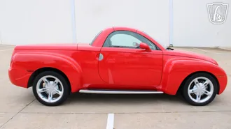 2004 Chevrolet SSR photo 4
