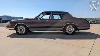 1987 Lincoln Continental photo 7