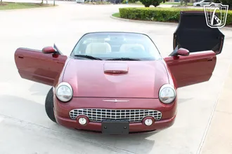 2004 Ford Thunderbird photo 6