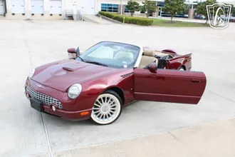 2004 Ford Thunderbird photo 7