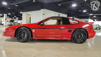 1988 Pontiac Fiero photo 6