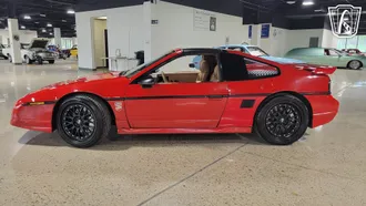 1988 Pontiac Fiero photo 7