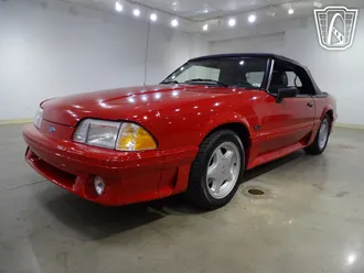 1989 Ford Mustang GT photo 3
