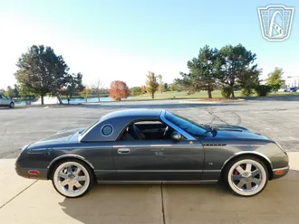 2003 Ford Thunderbird photo 7
