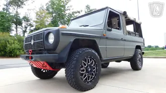1995 Mercedes-Benz 230GE photo 5