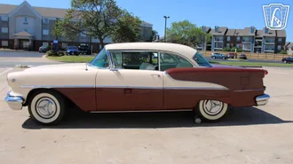 1955 Oldsmobile Holiday photo 3