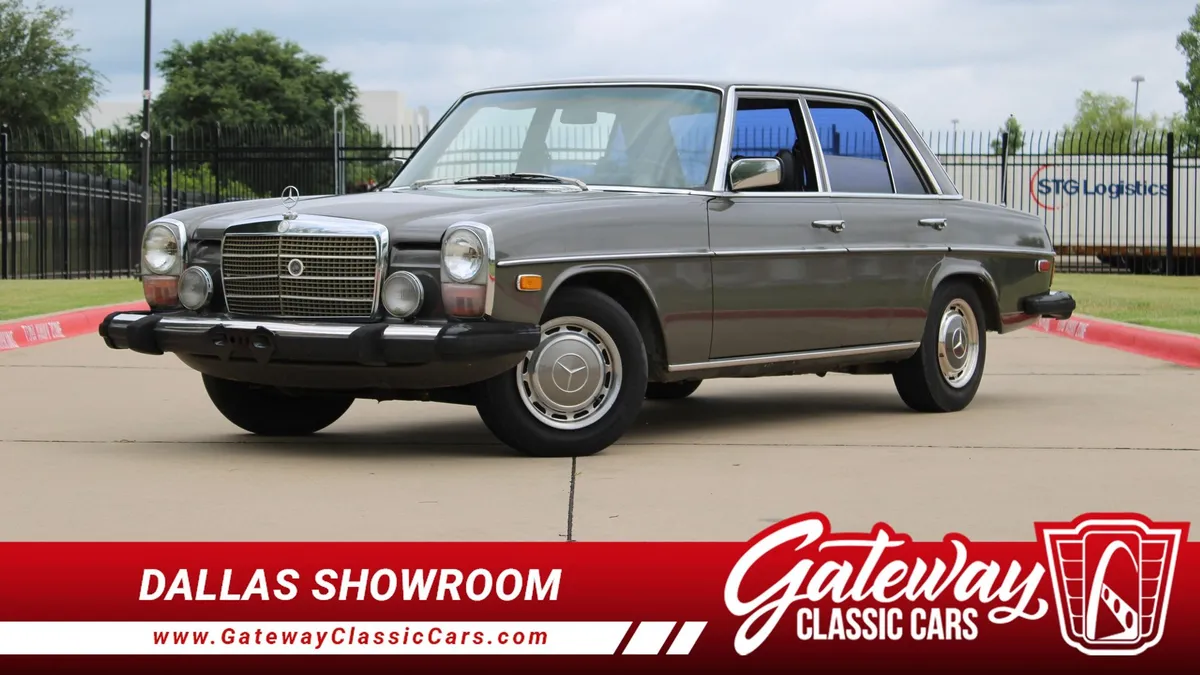 1976 Mercedes-Benz 300D