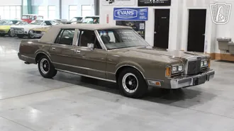 1989 Lincoln Town Car photo 5