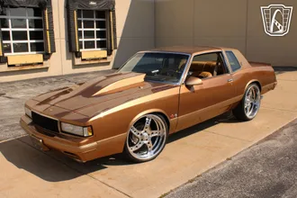 1987 Chevrolet Monte Carlo photo 2