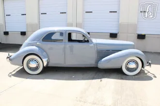 1936 Cord 810 photo 4