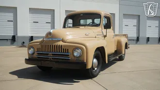 1951 International L 110 photo 3
