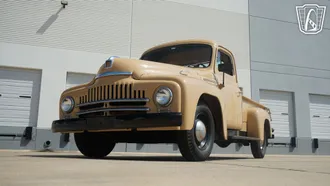 1951 International L 110 photo 4