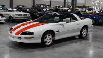 1997 Chevrolet Camaro photo 2