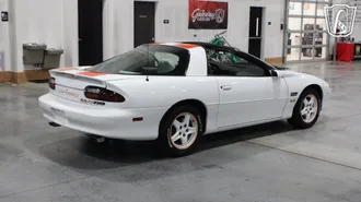 1997 Chevrolet Camaro photo 4
