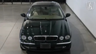 2004 Jaguar XJ8 photo 5