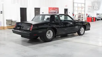 1985 Chevrolet Monte Carlo photo 4
