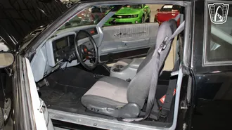 1985 Chevrolet Monte Carlo photo 6