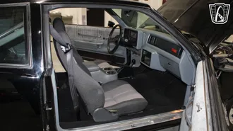 1985 Chevrolet Monte Carlo photo 7
