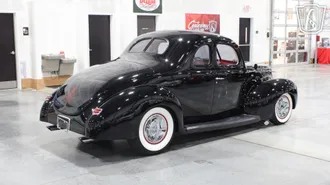 1940 Ford Coupe photo 4