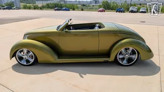 1939 Ford Custom photo 5
