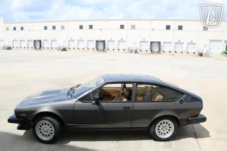 1981 Alfa Romeo GTV-6 photo 2